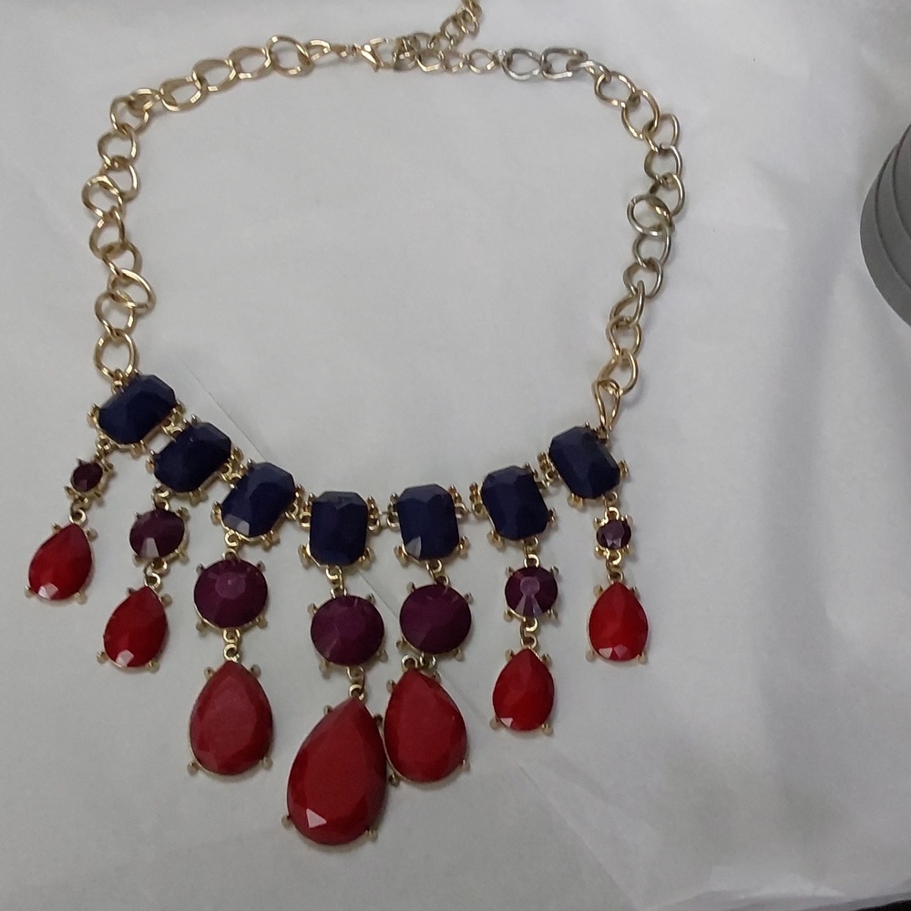 Collar Gemstone Dangle Necklace Blue Red Wine Hues 18 inch